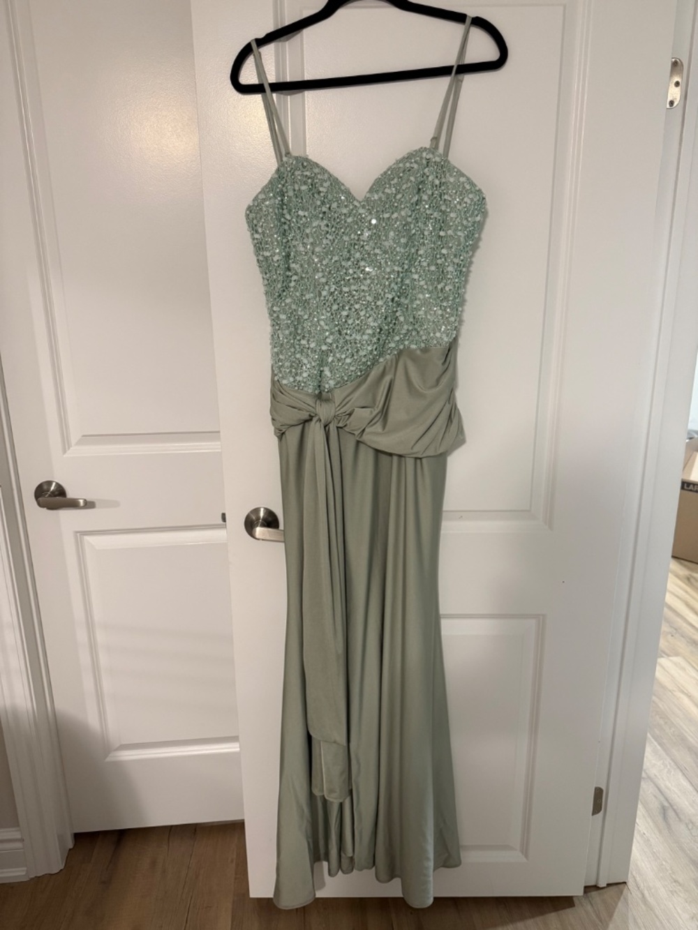 Alamour the label Dress - Picture 2 of 2